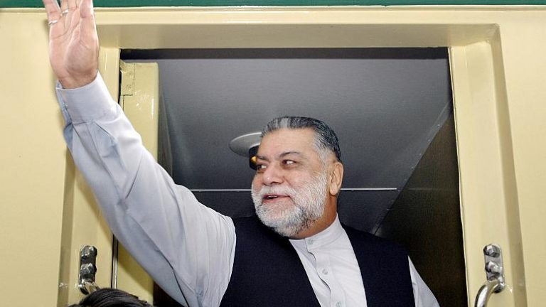 12b7bbac-c4d7-47f2-8109-32a66aa1483e