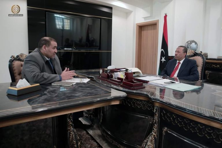 51eaf772-8a21-416f-83f4-f6cb94a3e94b