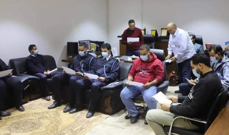 99a60b56-bf69-4f56-ade2-fccc6a8da04e