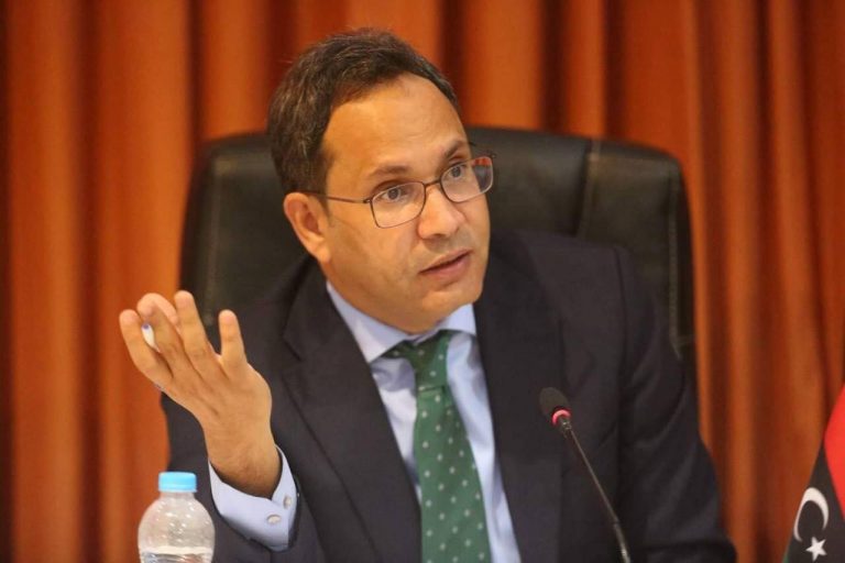 وكيل-وزارة-التعليم-بحكومة-الوفاق-عادل-جمعة