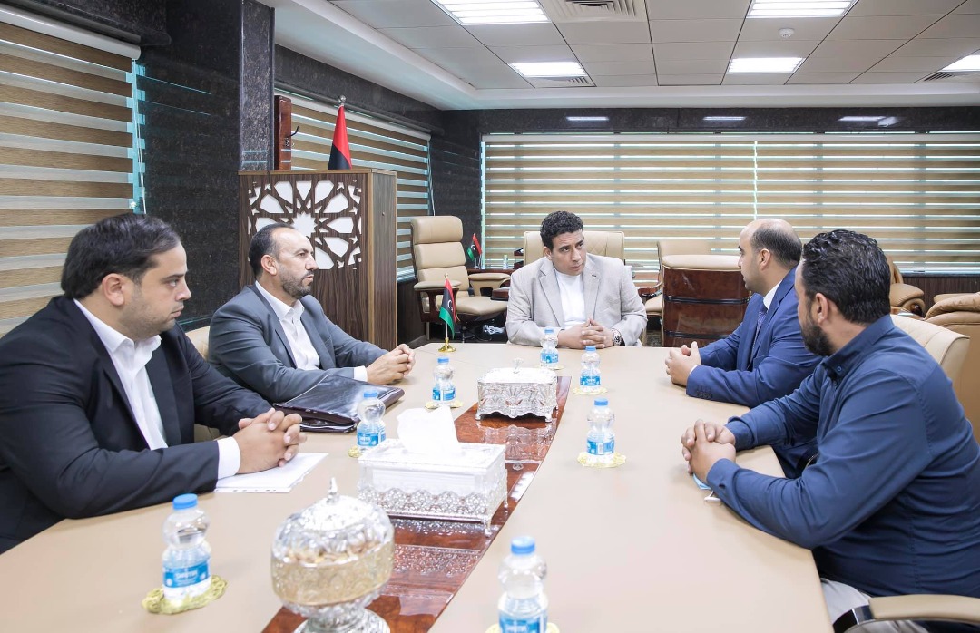 ea8745b5-e100-404f-9a56-5aafe56bc62f