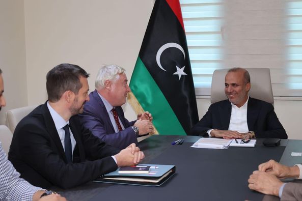 b9fa69fe-3492-4b7a-a54a-fad5b1eb513e