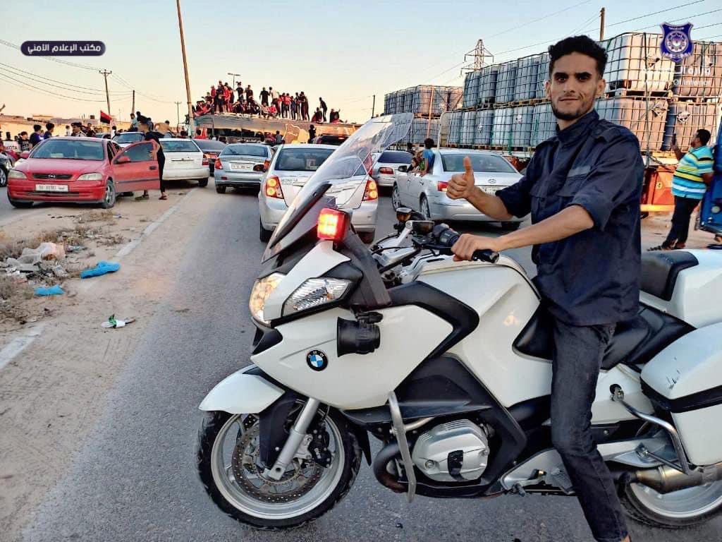 4B61326B-E6DC-477C-8A3F-558E6B450081