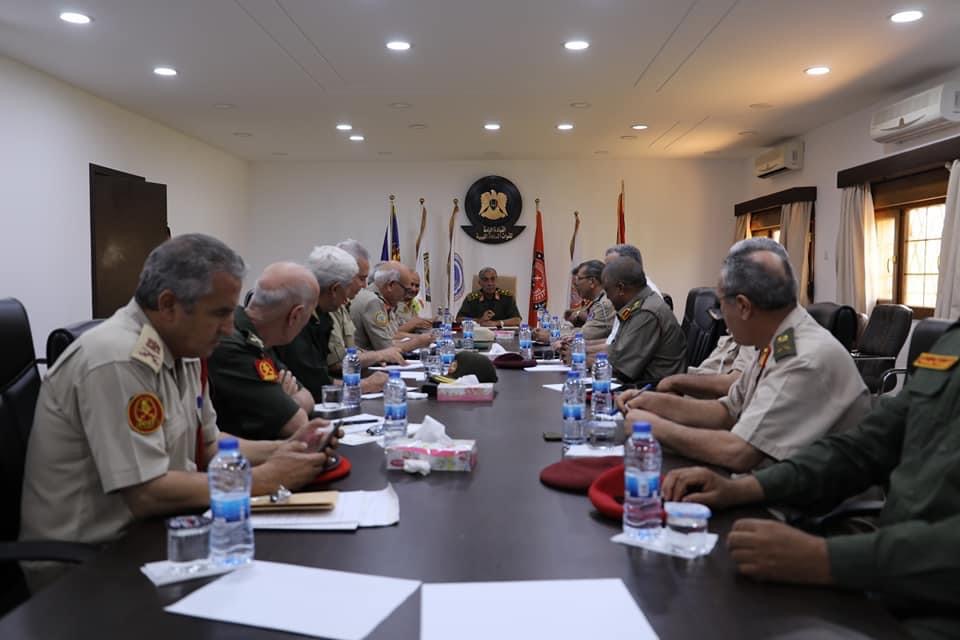 5F8C8F07-F78E-440F-B254-0C17277B91EC