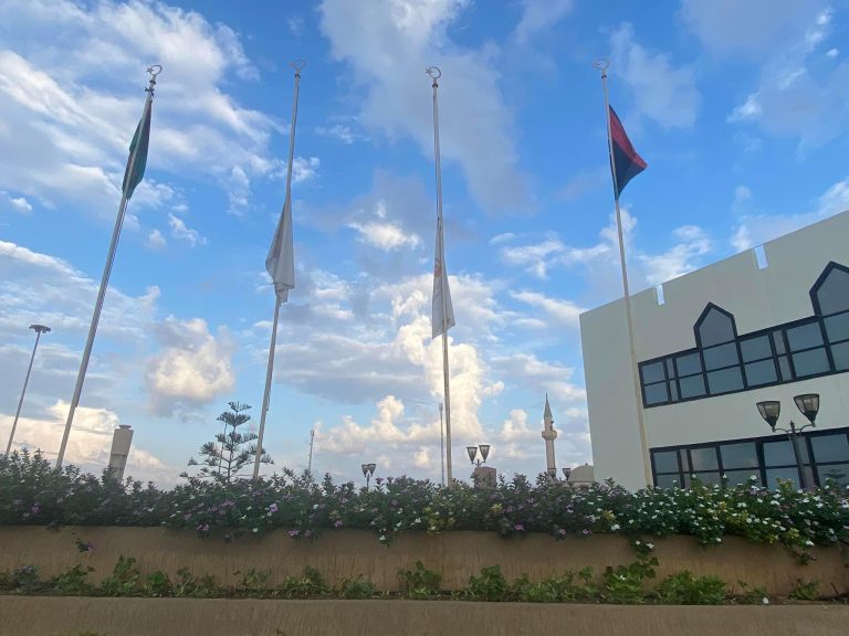 CB8D76FA-9263-4483-8964-E7F488631386