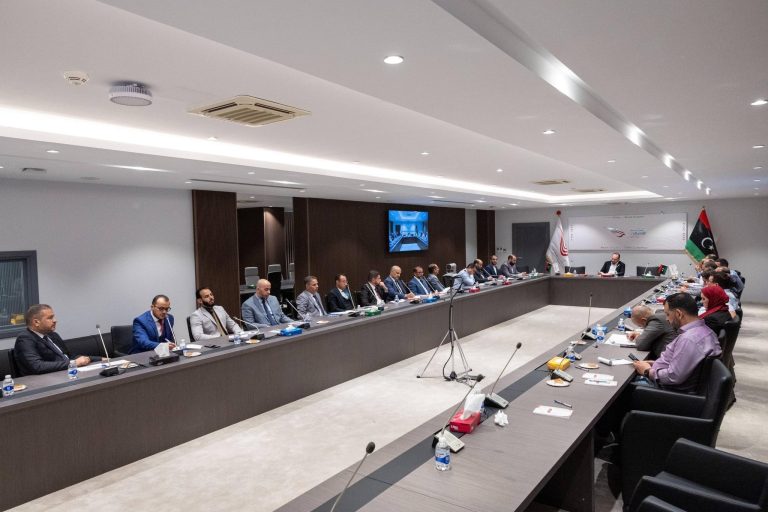 D7B119D4-9312-47A1-90B0-36A606EAFA7D