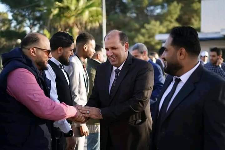 992b4e5e-bf5c-4c42-8f78-c49715a57925