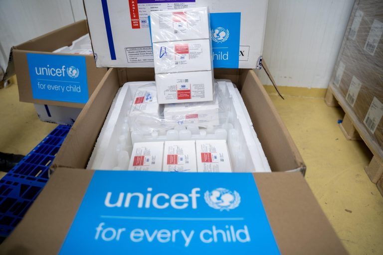 BB1529B9-A51F-4554-A8AB-642F79F456C9