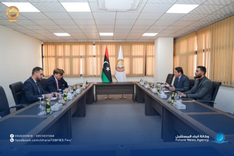 Picsart_25-02-17_00-42-57-686